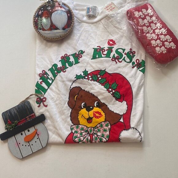 Vintage Sears Merry Kissmas Nightgown - Picture 1 of 7